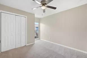 15314 E Pond Woods Dr, Tampa, FL 33618 - Photo 32