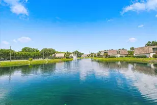 15314 E Pond Woods Dr, Tampa, FL 33618 - Photo 44