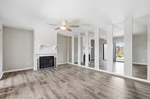 15314 E Pond Woods Dr, Tampa, FL 33618 - Photo 6