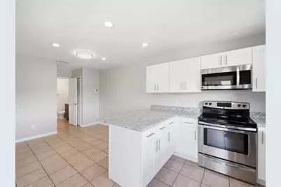 15314 E Pond Woods Drive #15314, Tampa, FL 33618 - Photo 22