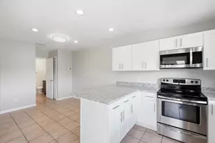 15314 E Pond Woods Dr, Tampa, FL 33618 - Photo 22