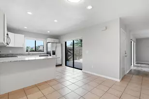 15314 E Pond Woods Dr, Tampa, FL 33618 - Photo 14
