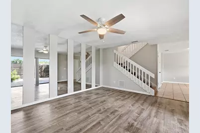 15314 E Pond Woods Drive #15314, Tampa, FL 33618 - Photo 10