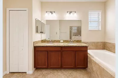 619 Wabash Breeze Circle, Ruskin, FL 33570 - Photo 24
