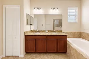 619 Wabash Breeze Cir, Ruskin, FL 33570 - Photo 24