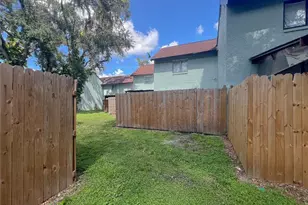 12414 N 58th St, Tampa, FL 33617 - Photo 22