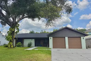 16503 Foothill Dr, Tampa, FL 33624 - Photo 2