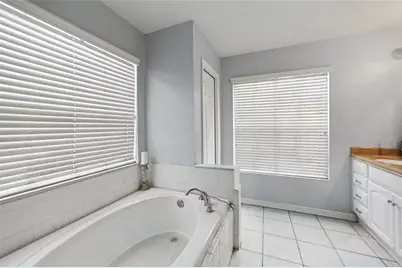 15110 Heronglen Drive, Lithia, FL 33547 - Photo 34