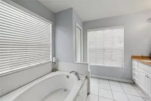 15110 Heronglen Dr, Lithia, FL 33547 - Photo 34
