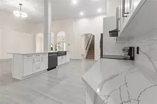 10217 Timberland Point Dr, Tampa, FL 33647 - Photo 14