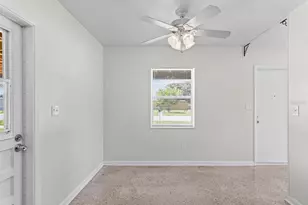 7002 Thrasher Dr, Tampa, FL 33610 - Photo 6