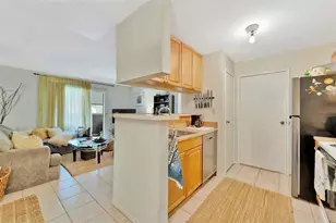 1400 Gandy Blvd N, Saint Petersburg, FL 33702 - Photo 2
