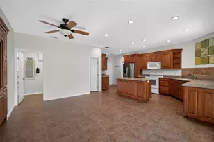 1850 Sandy Knoll Cir N, Lakeland, FL 33813 - Photo 22