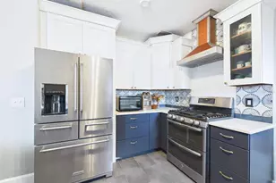 616 15th St N, Saint Petersburg, FL 33705 - Photo 12