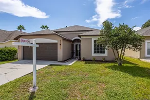 22836 Marsh Wren Dr, Land O Lakes, FL 34639 - Photo 2