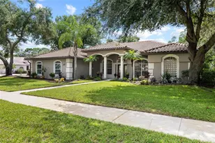 3351 Bristol Pl, Tarpon Springs, FL 34688 - Photo 4