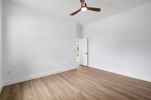 3351 Bristol Pl, Tarpon Springs, FL 34688 - Photo 40