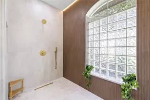 3351 Bristol Pl, Tarpon Springs, FL 34688 - Photo 36