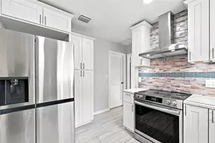 28 Wall Terrace, Redington Shores, FL 33708 - Photo 10