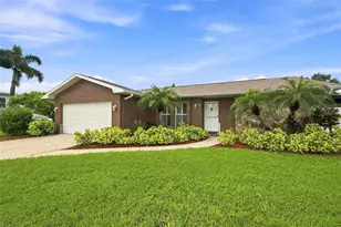 28 Wall Terrace, Redington Shores, FL 33708 - Photo 1