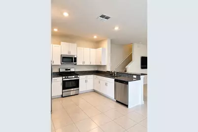 8212 Crescent Oaks Drive, New Port Richey, FL 34655 - Photo 10