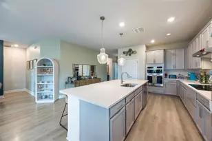 11822 Chevelon Ln, Parrish, FL 34219 - Photo 10