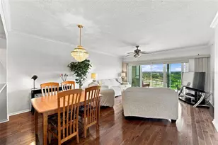 1200 Country Club Dr, Largo, FL 33771 - Photo 8