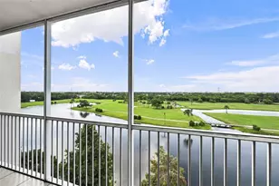 1200 Country Club Dr, Largo, FL 33771 - Photo 24
