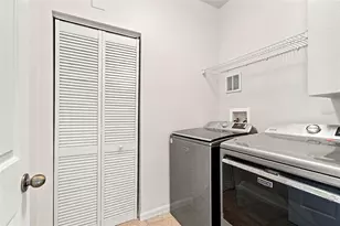 2151 Chianti Pl, Palm Harbor, FL 34683 - Photo 16