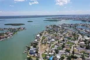 330 133rd Ave E, Madeira Beach, FL 33708 - Photo 4