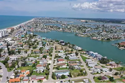 330 133rd Avenue E, Madeira Beach, FL 33708 - Photo 6