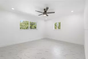 4095 Locust St NE, Saint Petersburg, FL 33703 - Photo 24