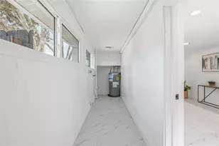 4095 Locust St NE, Saint Petersburg, FL 33703 - Photo 30