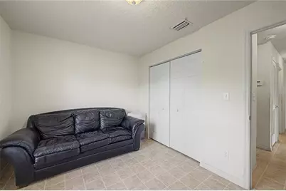 2423 E Okara Road, Tampa, FL 33612 - Photo 20
