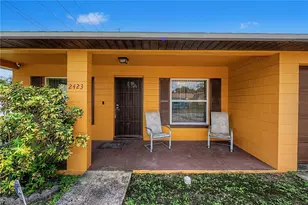 2423 E Okara Rd, Tampa, FL 33612 - Photo 2