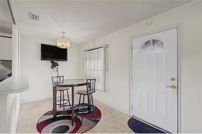 2423 E Okara Road, Tampa, FL 33612 - Photo 8