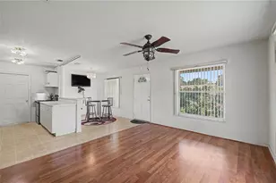 2423 E Okara Rd, Tampa, FL 33612 - Photo 4