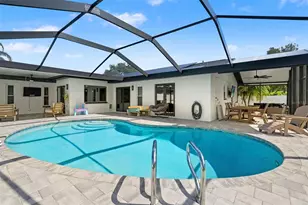 11312 Robert Dr, Seminole, FL 33778 - Photo 42