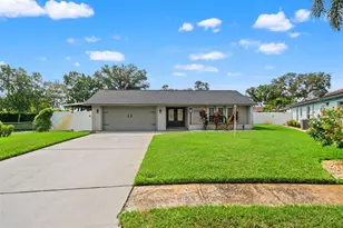 11312 Robert Dr, Seminole, FL 33778 - Photo 2
