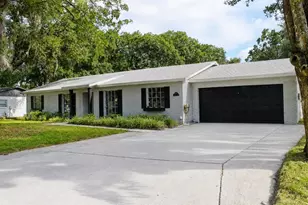 13808 Cherry Brook Ln, Tampa, FL 33618 - Photo 1