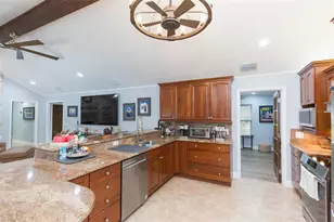 2709 Fairway View Dr, Valrico, FL 33596 - Photo 20