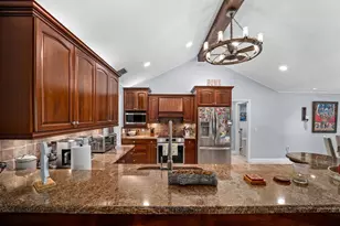2709 Fairway View Dr, Valrico, FL 33596 - Photo 10