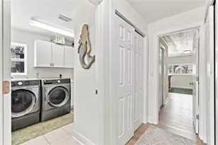 1303 SE Kings Bay Dr, Crystal River, FL 34429 - Photo 18