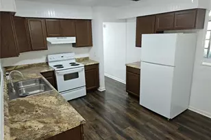 1574 Crown St, Clearwater, FL 33755 - Photo 4