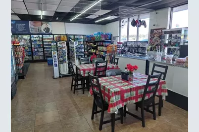 7906 W Hillsborough Avenue, Tampa, FL 33615 - Photo 10