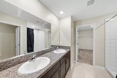 1507 Golden Glow Dr, Ruskin, FL 33570 - Photo 16