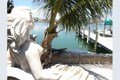 11215 3rd Street E, Treasure Island, FL 33706 - Photo 28