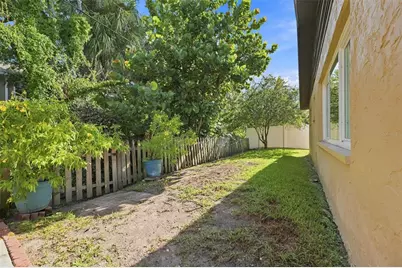 8037 Powder Horn Circle, Largo, FL 33773 - Photo 36
