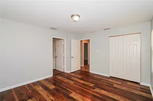 5203 N 39th St, Tampa, FL 33610 - Photo 8