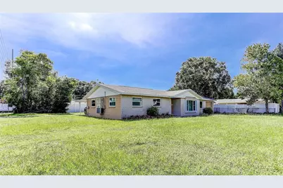 7703 Lakeside Boulevard, Tampa, FL 33614 - Photo 2